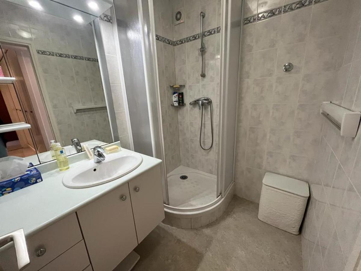 Appartement T4 Avec Parking, Balcon Et Proche Commerces A Biarritz - Fr-1-239-921 外观 照片